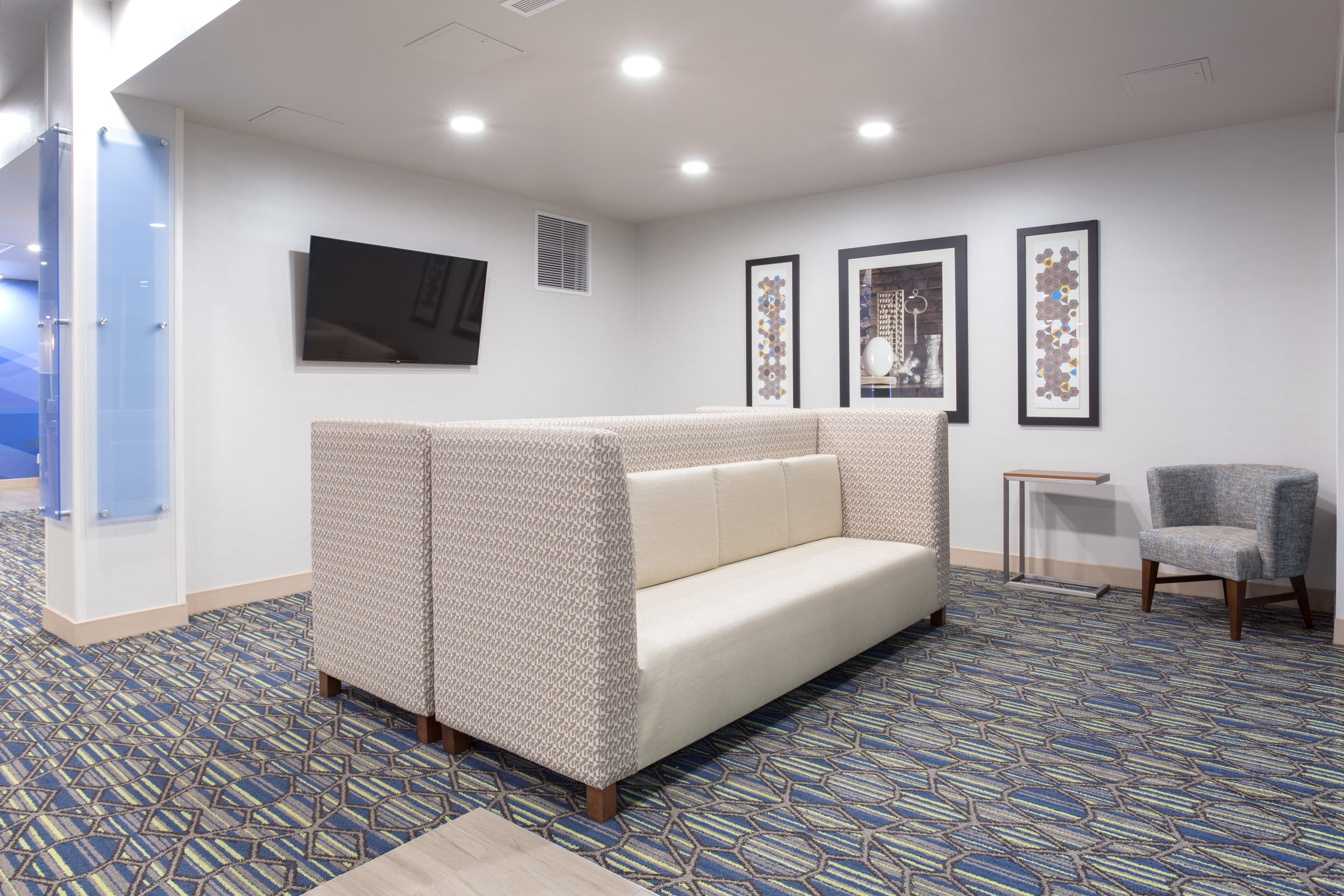 Holiday Inn Express & Suites Lincoln I - 80 By Ihg מראה חיצוני תמונה